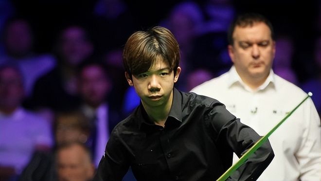 却让人捏了 却让人捏了