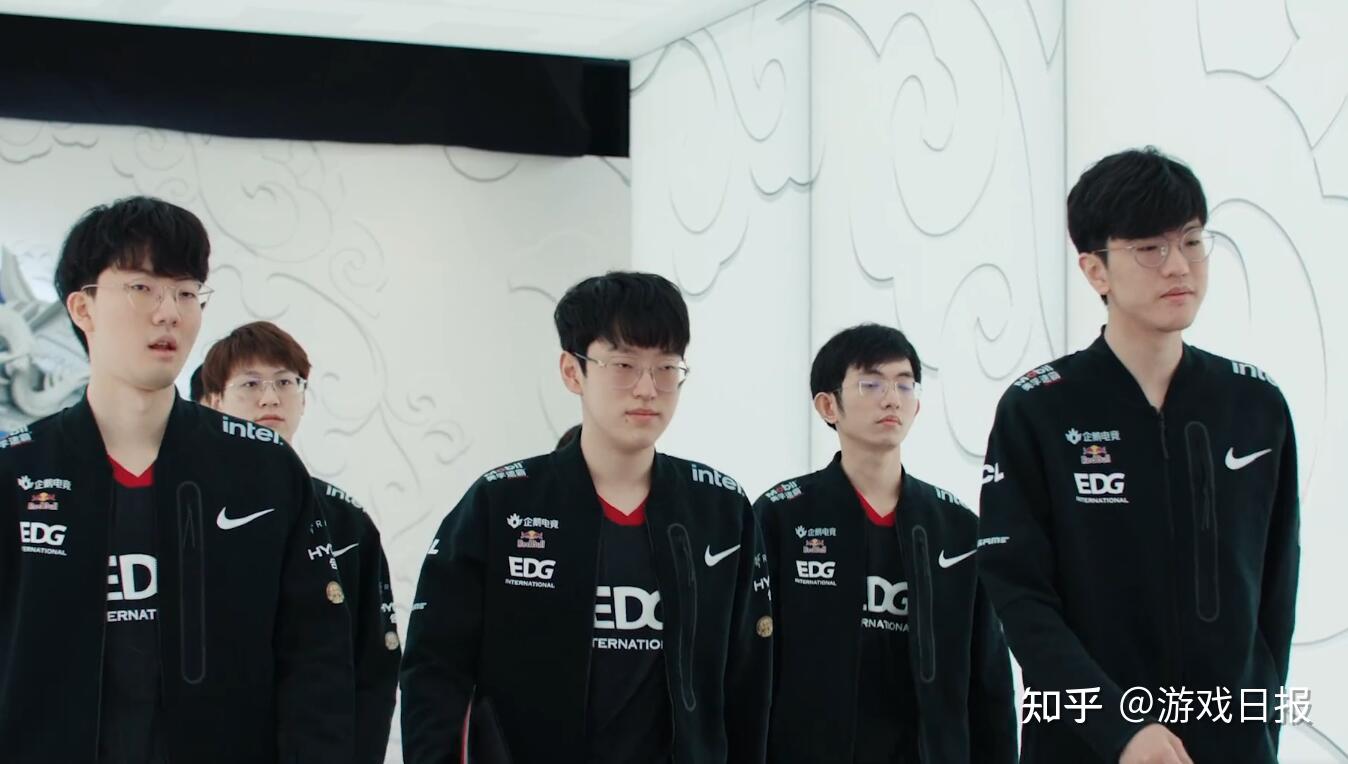 而是由心理 而是由心理