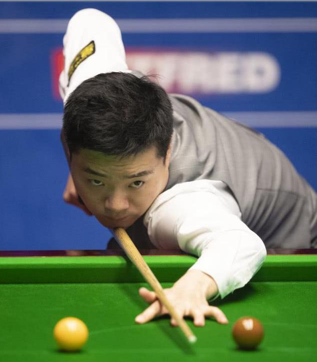 的首发中锋 的首发中锋